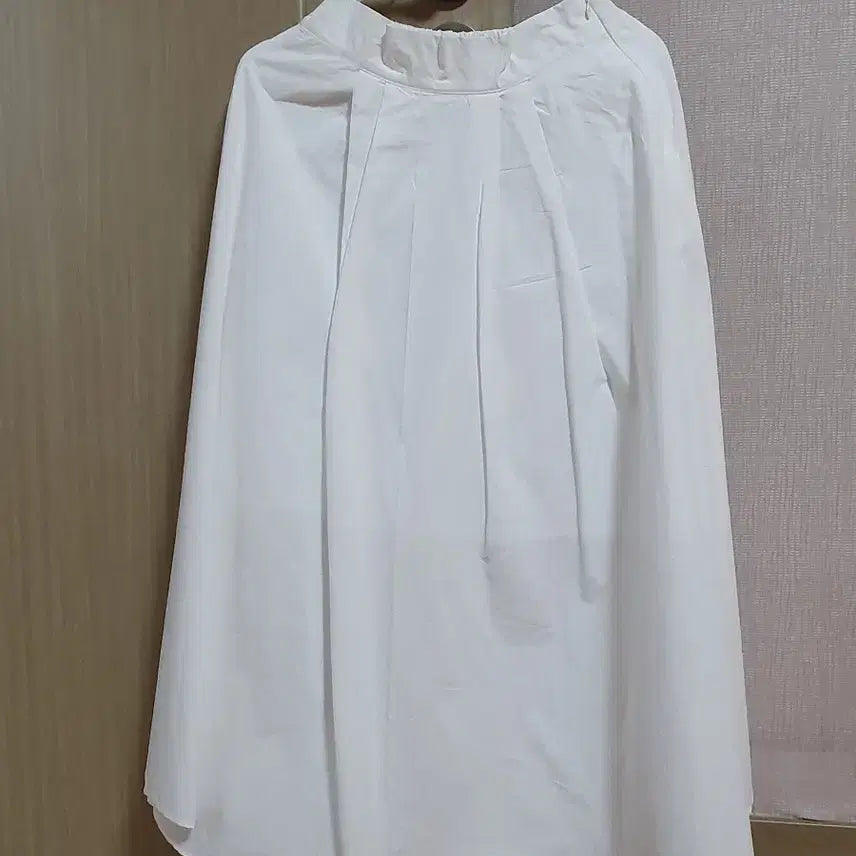 [BUNJANG] White Pleated Long Skirt (One Size) / (프리사이즈)고무줄 허리 화이트 플리츠 롱 스커트