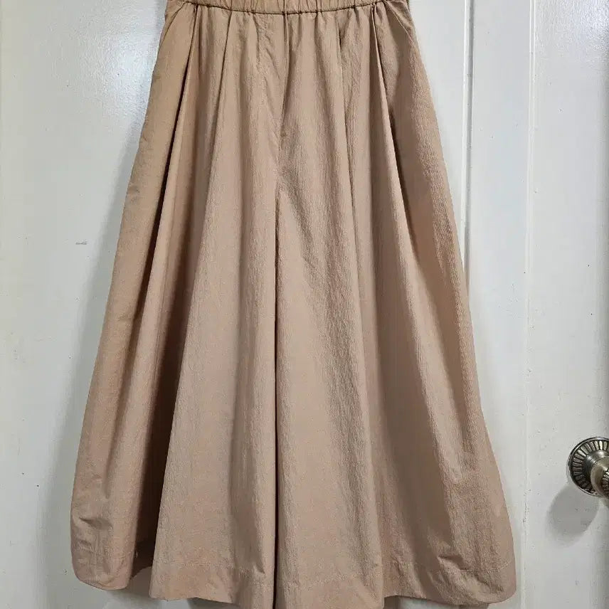 [BUNJANG] Ilaile Wide Skirt Pants Camel Nylon Blend / 미착용)일라일 와이드치마바지~27