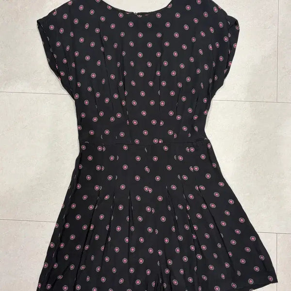 [BUNJANG] Topshop Black Romper Dress Size 36 (Fits US 55) / 탑샵 원피스 롬퍼 블랙 정품 36 (55 사이즈)