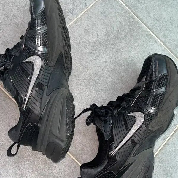 [BUNJANG] Nike V2K Run Black / 나이키 V2K 런 블랙 250