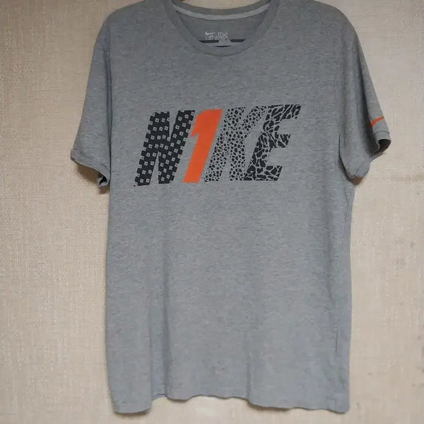[BUNJANG] Nike Graphic T-Shirt / 나이키/110)  그래픽 반팔티셔츠