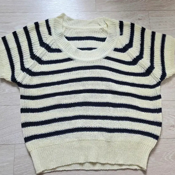 [BUNJANG] Cotton Knit Short Sleeve T-Shirt / 반팔 면니트티 새거 66까지