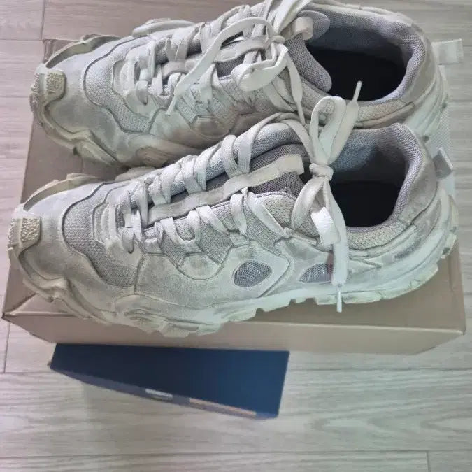 [BUNJANG] Acne Studios Bolster Tumbled Sneakers / 정품 아크네 스튜디오 볼스터 텀블드 스니커즈