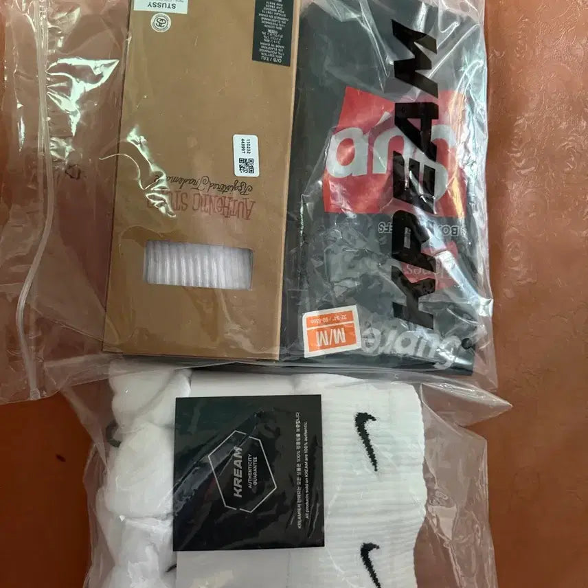 [BUNJANG] Stussy, Supreme, Nike Socks & Underwear Bundle (10 Items) / 스투시양말 슈프림팬티 나이키 양말  총10개