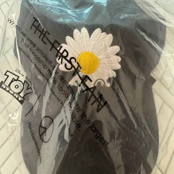 [BUNJANG] Peaceminusone Daisy Embroidery Ball Cap / 토이스토리 피스마이너스원 데이지 자수 볼캡