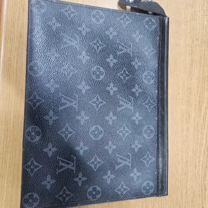 [BUNJANG] Unisex Monogram Clutch Bag / 남녀공용 클러치백