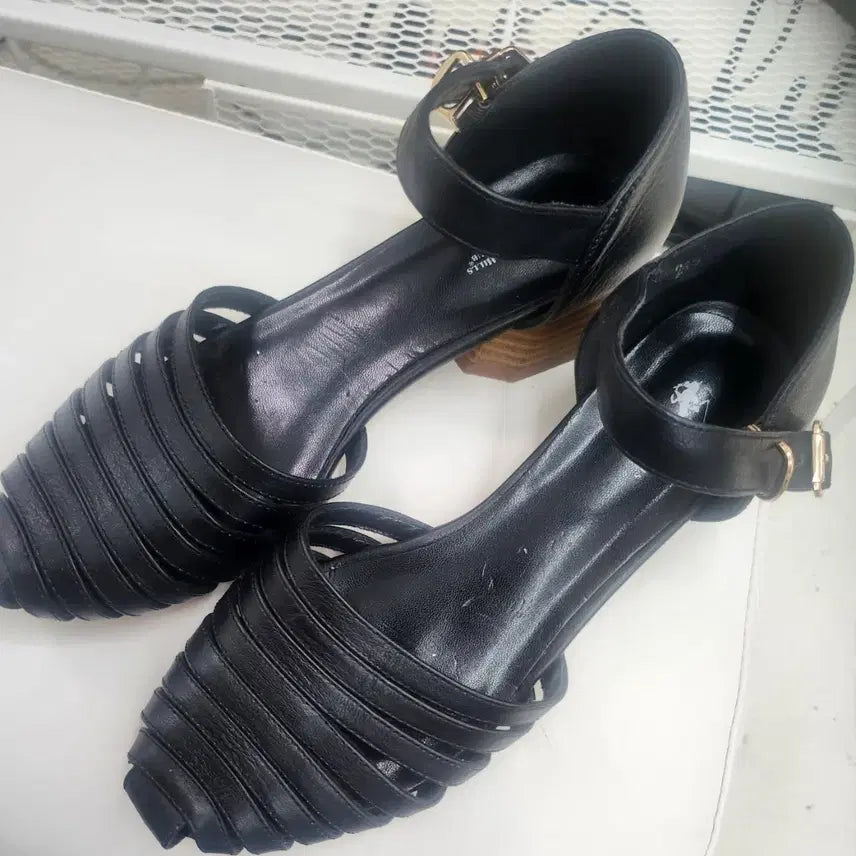 [BUNJANG] Beverly Hills Polo Club Black Strap Sandals (245) / 베버리힐스 폴로클럽 블랙 스트랩 샌들 245