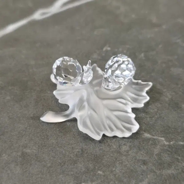 [BUNJANG] Swarovski Baby Snails on Grape Leaf Crystal Figurine / 스와로브스키(Swarovski) "포도 잎 위의 아기 달팽이" 크리스탈