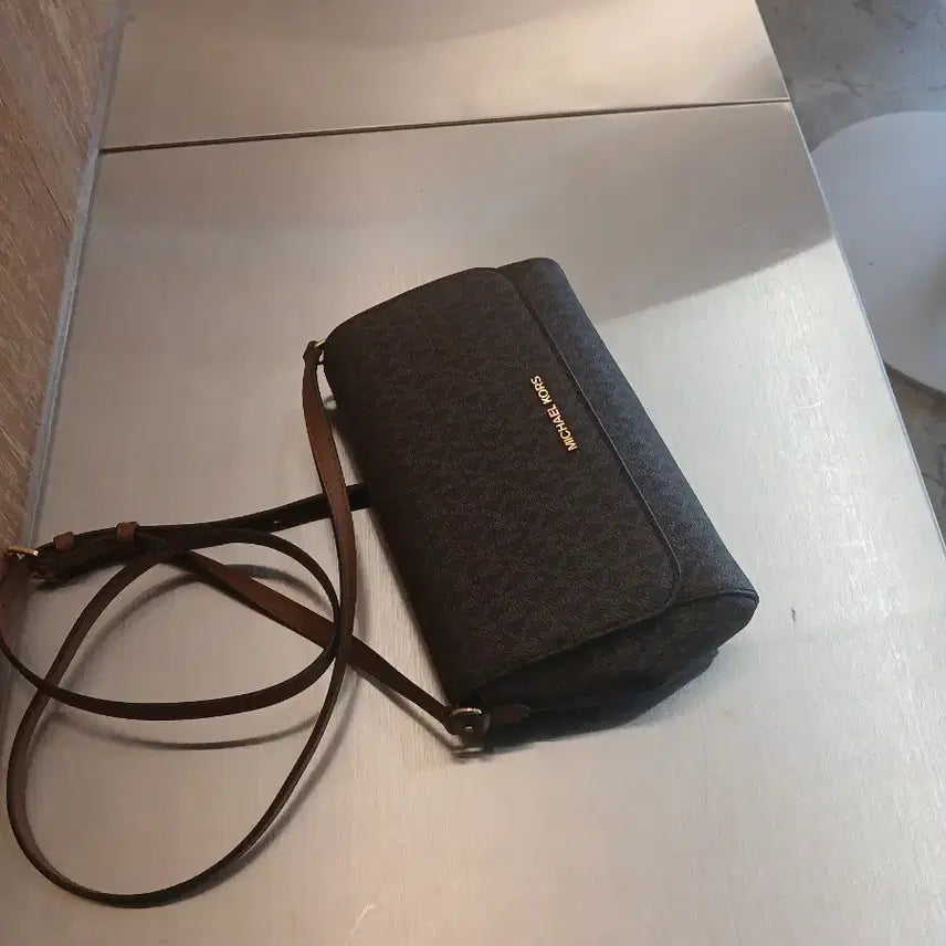 [BUNJANG] Michael Kors Genuine Crossbody Bag / 마이클코어스 정품 크로스백