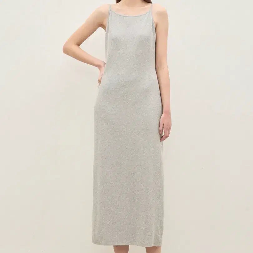 [BUNJANG] The Cashmere Sleeveless Knit Dress / 더캐시미어 슬리브리스 니트원피스
