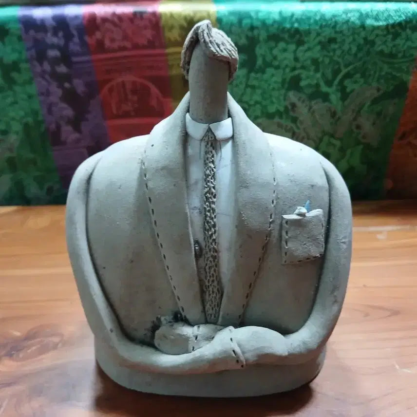 [BUNJANG] Handmade Suit Sculpture / 남성 정장 조각상