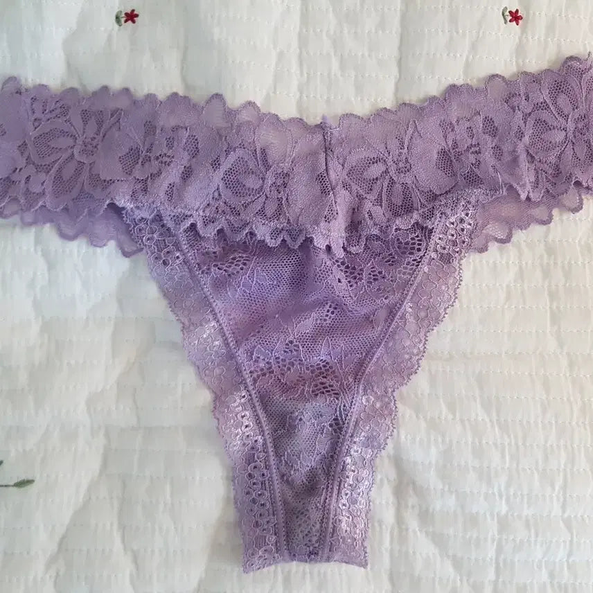 [BUNJANG] Violet Women's Thong Panties - Size M / 바이올렛 여성 티팬티(중고)