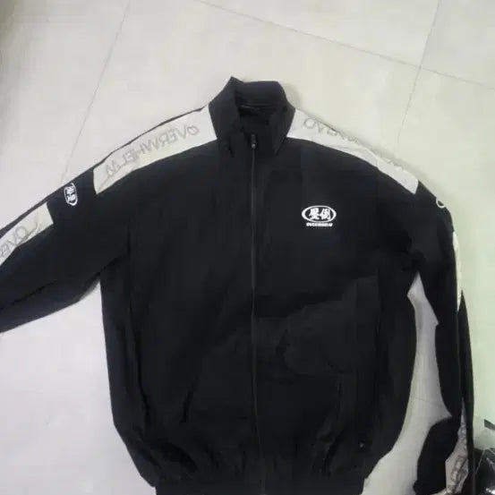 [BUNJANG] Abdo Windbreaker Size L / 압도 001 바람막이 L사이즈
