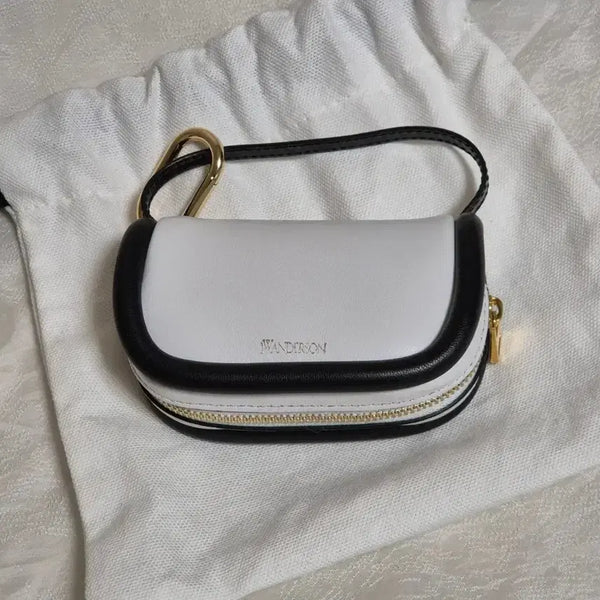 [BUNJANG] JW Anderson Bumper Pouch White Black Gold Mini Bag Keychain Wallet / jw앤더슨 범퍼 파우치 화이트 블랙 골드 미니백 가방 키링 지갑 더스트백