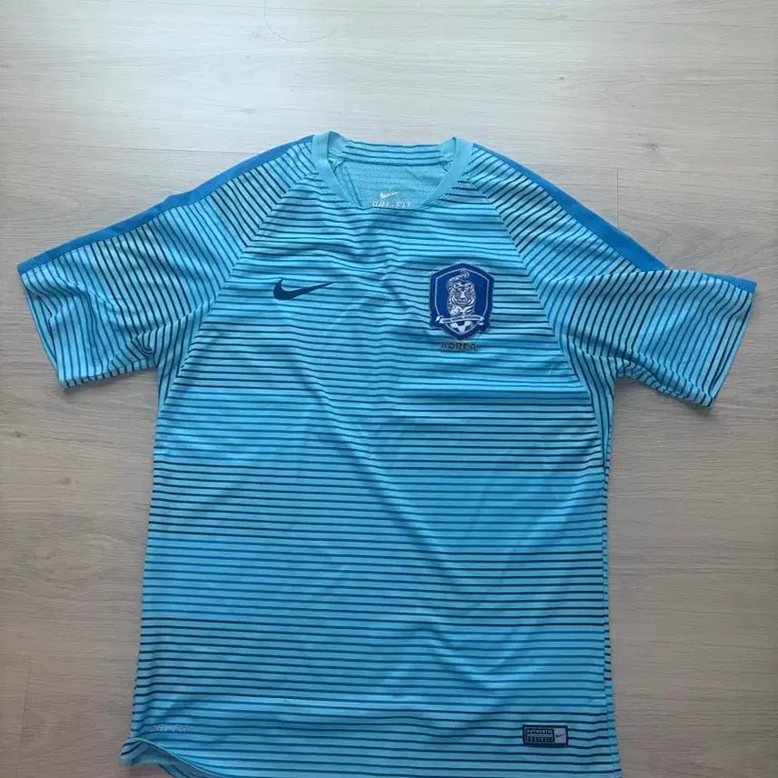 [BUNJANG] Korea National Football Team 16-18 Pre-Match Top XL / 16-18 축구 국가대표 프리매치탑