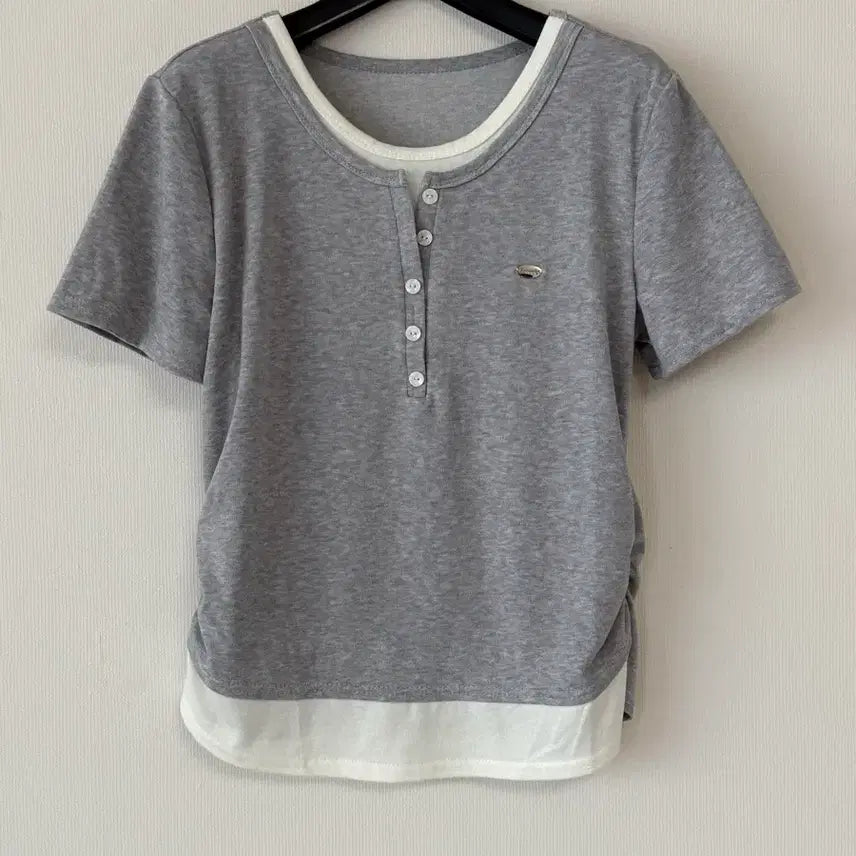 [BUNJANG] Layered Pendant Shirring T-Shirt / 새제품  레이어드 팬던트 셔링 티셔츠