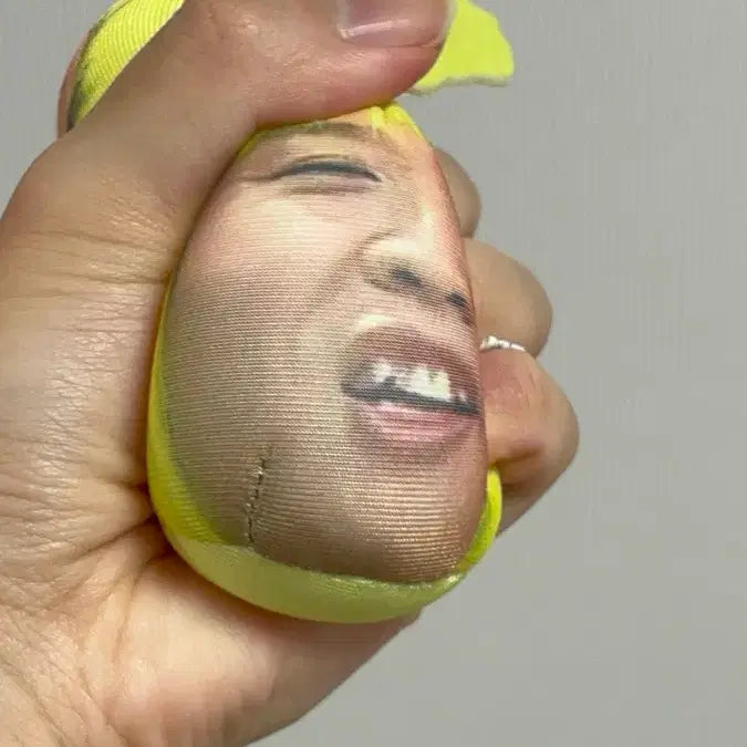 [BUNJANG] Infinite Challenge Junha Jeong Yellow Chewy Keychain / 무한도전 키링 안전한 말랑이