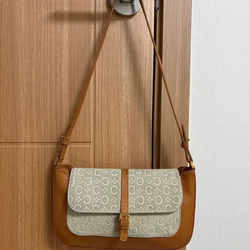 [BUNJANG] Celine Macadam Leather Shoulder Bag / (정품)셀린느 마카담 숄더백 가죽 가방
