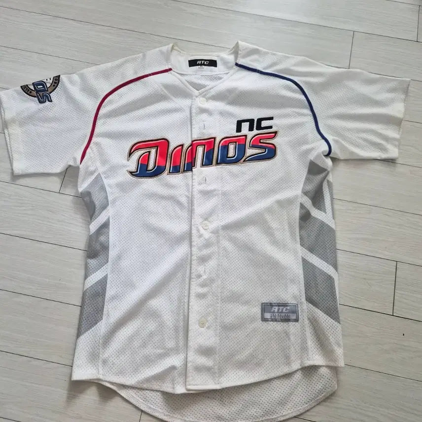 [BUNJANG] NC Dinos Autographed Baseball Jersey / NC 다이노스 친필사인 유니폼