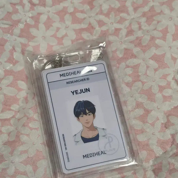[BUNJANG] PLAVE Medihill Researcher ID Set Sealed + Tin Case Bonus / 플레이브 메디힐 연구원증 세트 미개봉 판매 + 틴케이스 덤