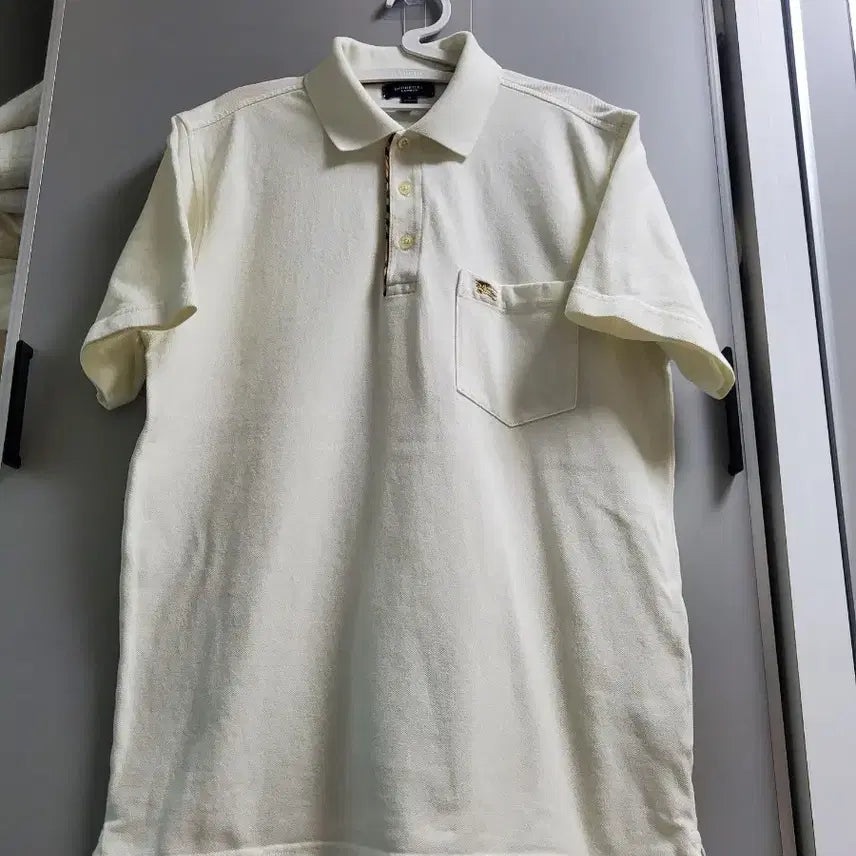 [BUNJANG] Burberry Logo Short Sleeve Polo Shirt Ivory / 버버리 로고 카라 반팔 카라티 아이보리