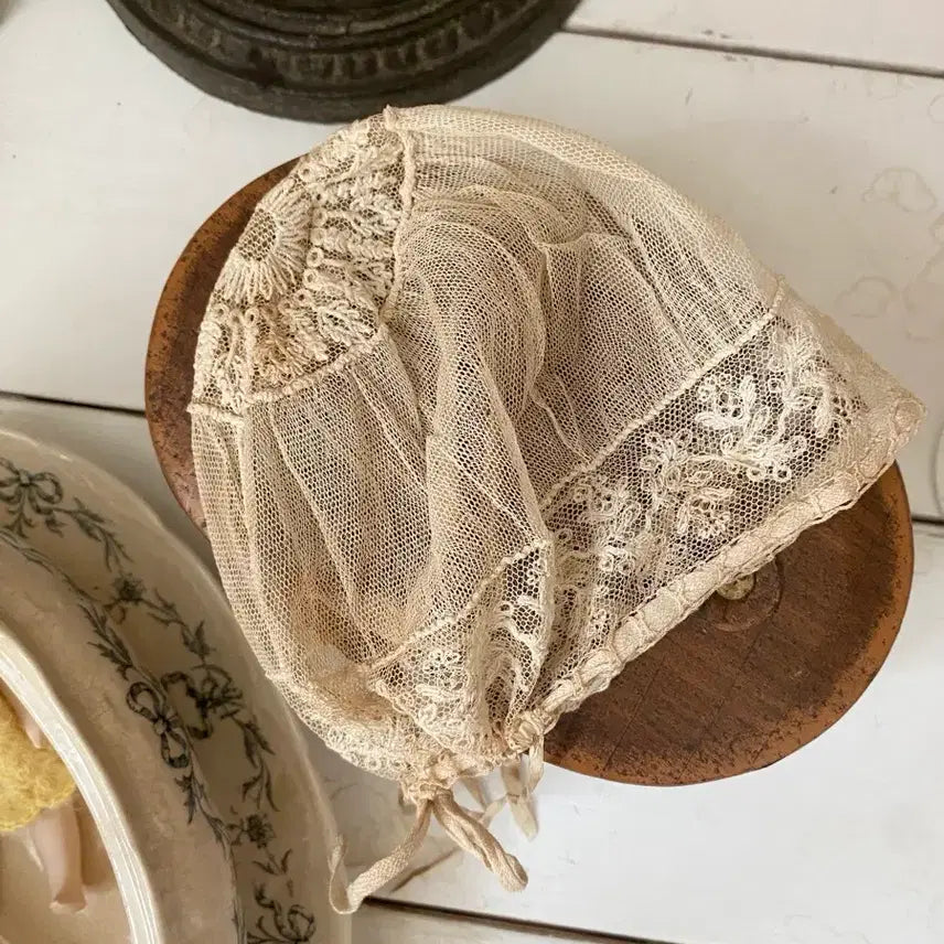 [BUNJANG] French Antique Lace Baby Bonnet / 프랑스 앤틱 레이스 아기 보넷