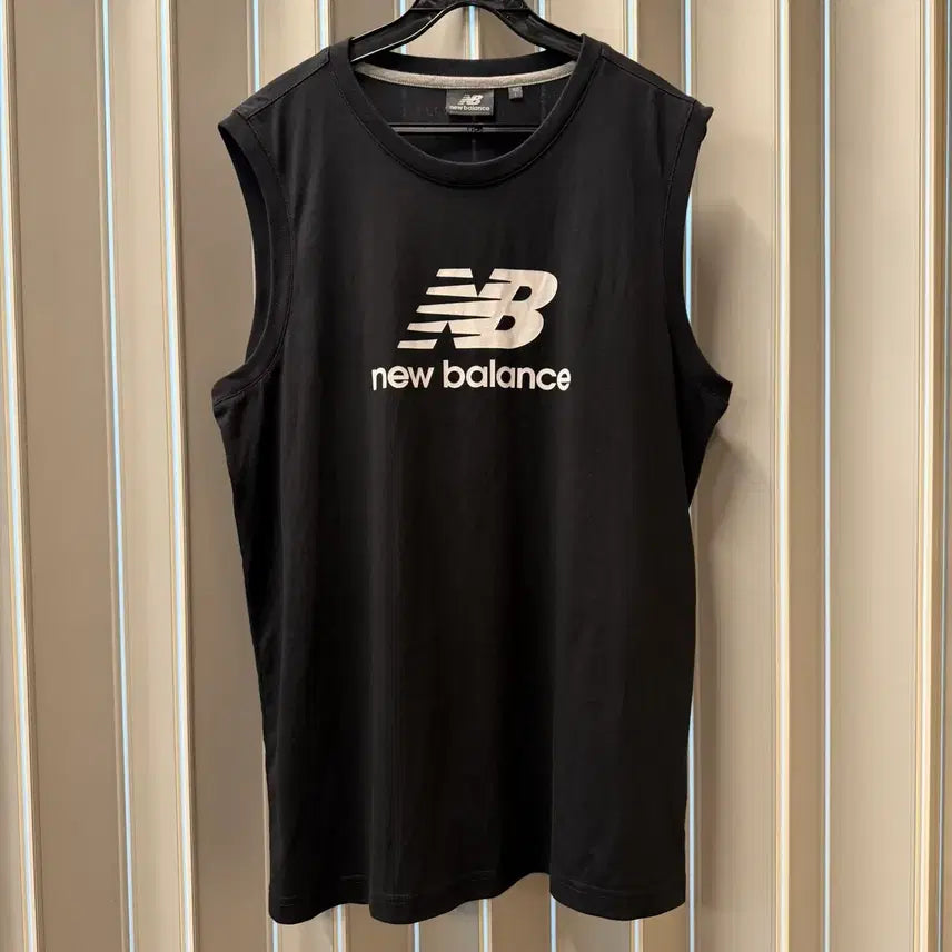 [BUNJANG] New Balance Sleeveless T-Shirt Black L / 뉴발란스 나시 티셔츠 민소매 L 사이즈 블랙