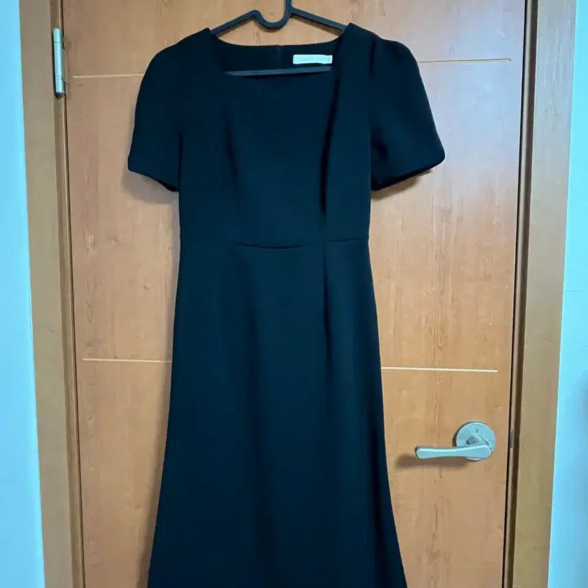 [BUNJANG] Lucirju Tulip Dress - Size S / 루시르주 튤립 원피스 S