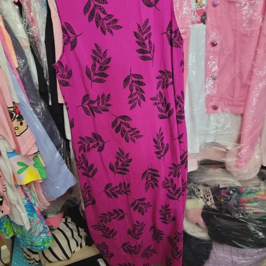 [BUNJANG] APT.9 Pink Leaf Pattern Sleeveless Maxi Dress / APT.9 민소매 원피스 핑크 잎사귀 패턴 수입