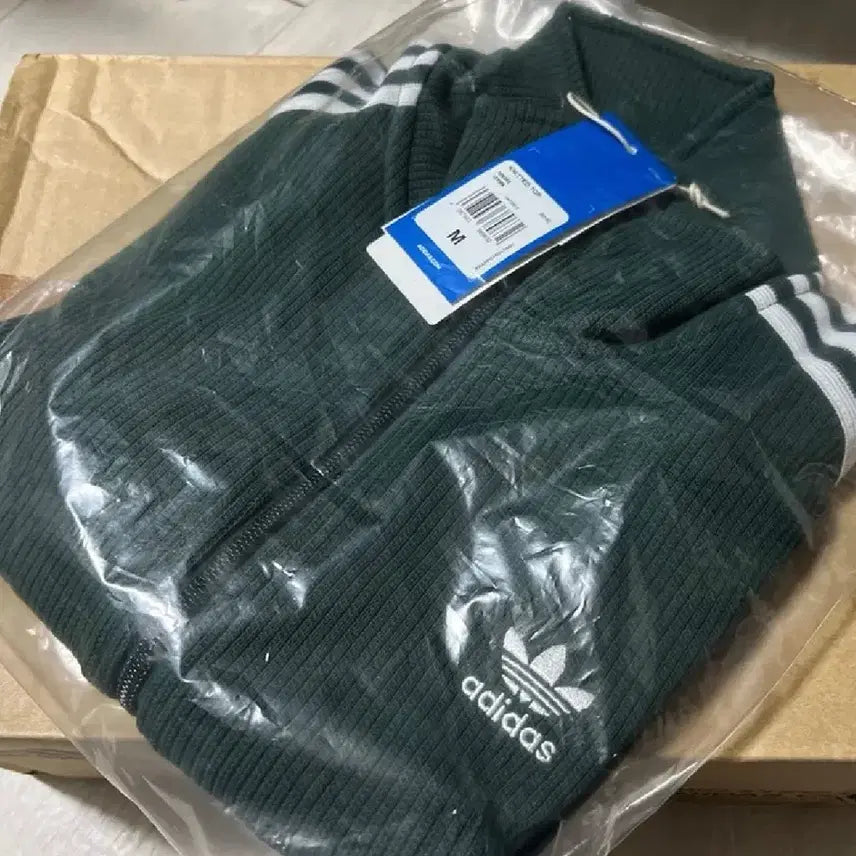 [BUNJANG] Adidas Firebird Knit Top Mineral Green Women's M Iw3162 / 아디다스 파이어버드 니트탑 미네랄 그린 M 여성 우먼스 Iw3162