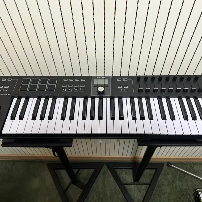 [BUNJANG] Arturia KeyLab Essential MK3 49-Key Keyboard Controller Black / Arturia KeyLab Essential MK3 49 건반 블랙