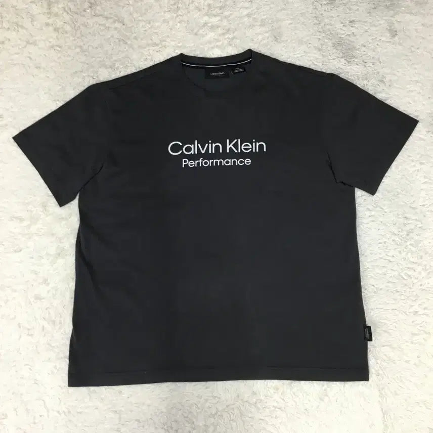 [BUNJANG] Calvin Klein Big Logo T-Shirt XL / 캘빈클라인 빅로고 반팔티 만원샵 GG20