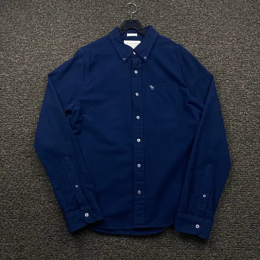 [BUNJANG] Abercrombie & Fitch Navy Antelope Logo Shirt / 아베크롬비 산양로고 네이비 셔츠