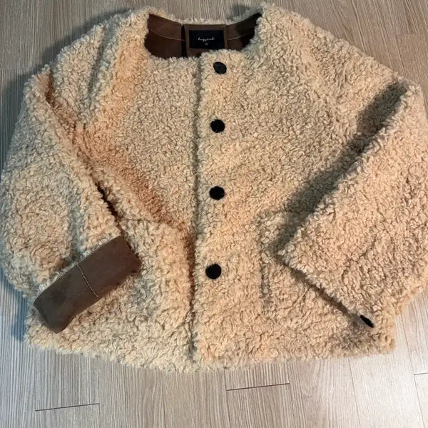 [BUNJANG] Dugistore Beige Fleece Jumper / 듀기스토어 베이지 뽀글이
