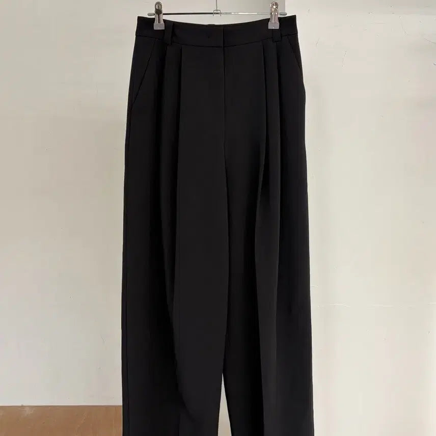 [BUNJANG] Sandro Black Wide Pleated Slacks Size 43 / 산드로 블랙 와이드 플리츠 슬랙스