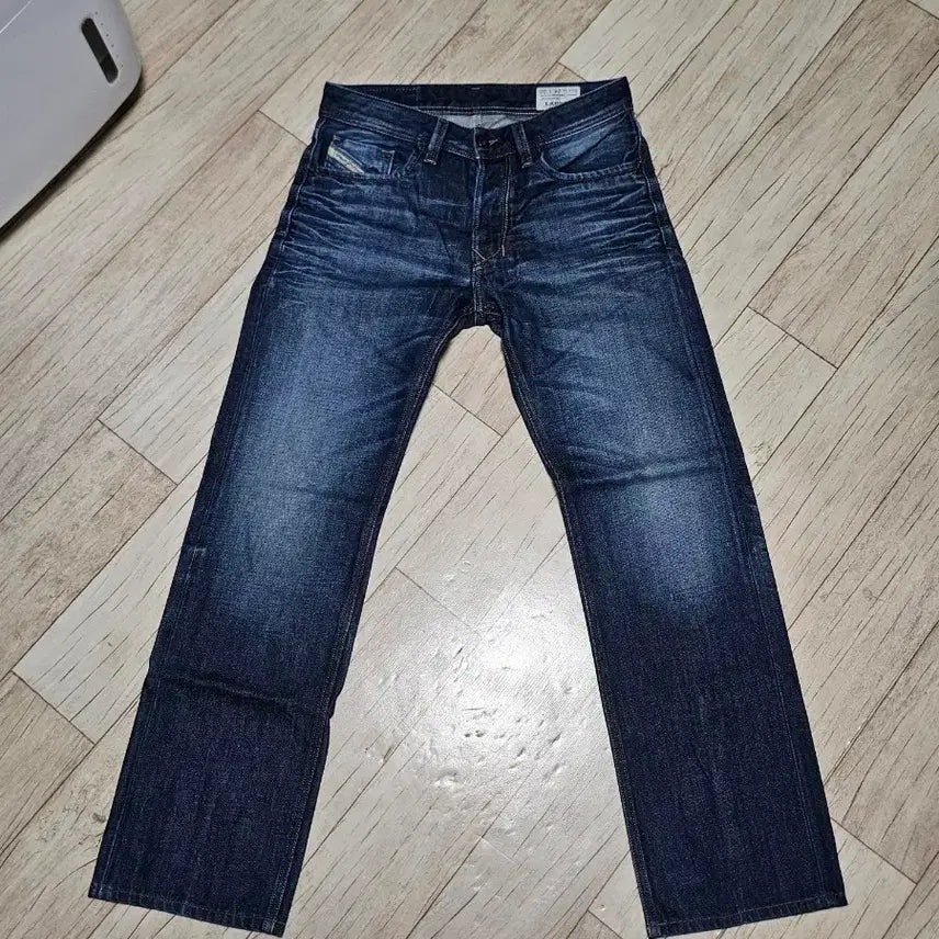 [BUNJANG] Diesel LARKEE Regular Straight Jeans (28/30) / 디젤 라키 레귤러 스트레이트 28