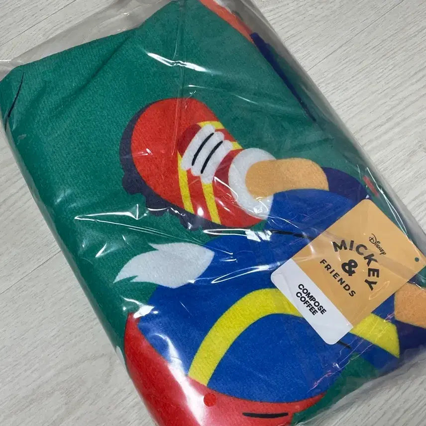 [BUNJANG] Compose Friends Mickey Beach Towel / 컴포즈 미키와친구들 비치타월