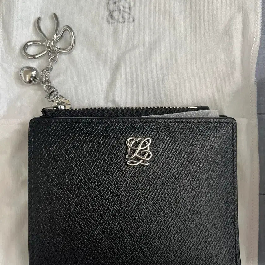 [BUNJANG] Louis Quatorze Women's Leather Wallet Ribbon Charm Black / 루이까또즈 지갑