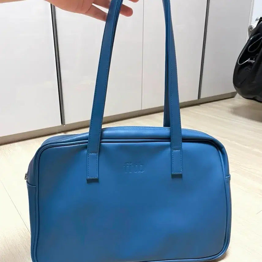 [BUNJANG] Filluminate Blue Shoulder Bag / 필인더블랭크 블루 숄더백