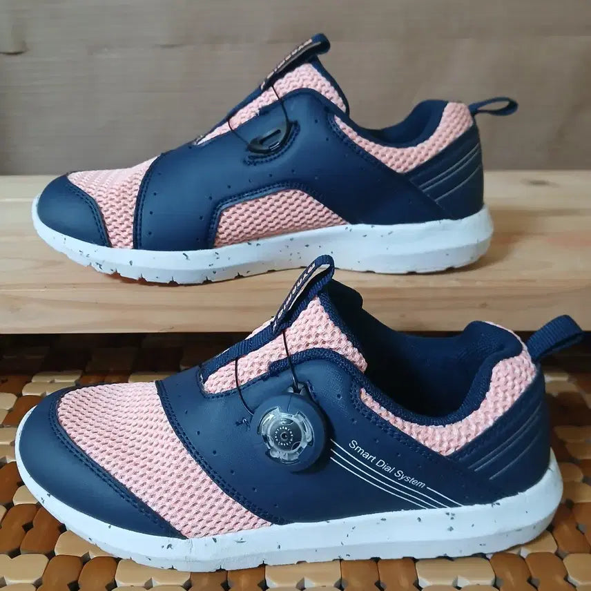 [BUNJANG] Dynamic K Women's Sneakers White/Pink (230mm) / (49) 다이나믹 케이 스니커즈 여성 230