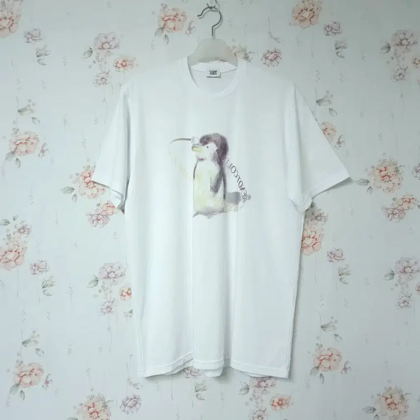 [BUNJANG] Magishood Penguin Character Print T-Shirt / 마지셔우드 정품 반팔티 100~110