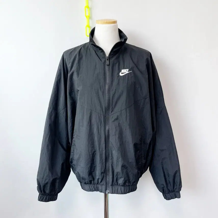 [BUNJANG] Nike Essential Windrunner Woven Jacket Size S / 나이키 에센셜 윈드러너 우븐재킷 S