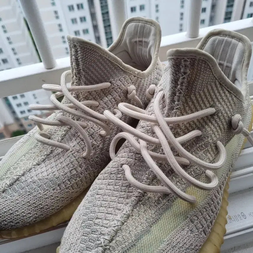 [BUNJANG] Adidas Yeezy Boost 350 V2 Citrin Sneakers / 이지 부스트 350 V2 시트린
