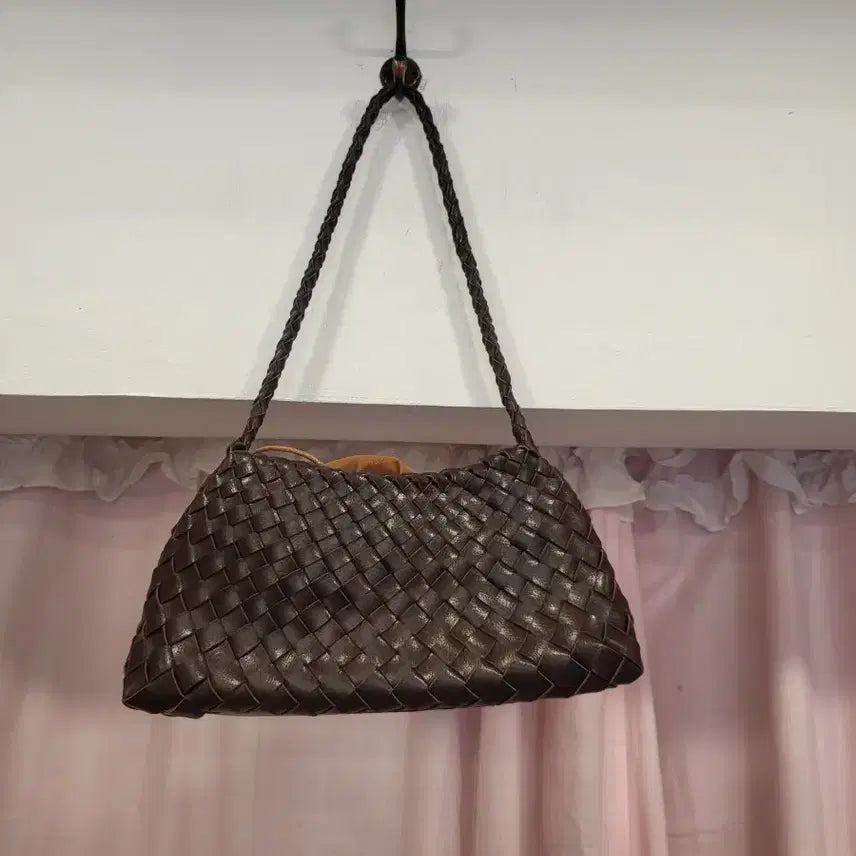 [BUNJANG] Brown Woven Shoulder Bag / 브라운 직조 숄더백