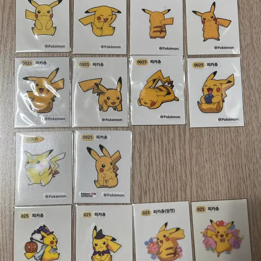 [BUNJANG] Pokemon Stickers Pikachu Bundle Set / 포켓몬 띠부씰 피카츄 모음 일괄 판매합니다.