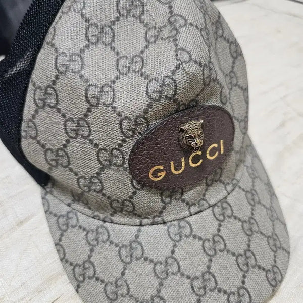 [BUNJANG] Gucci GG Supreme Canvas Tiger Detail Baseball Cap / 모자.