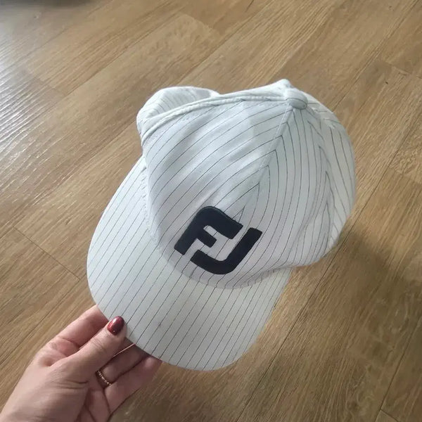 [BUNJANG] FootJoy Golf Cap Pinstripe White / 풋조이 골프캡 화이트 핀스트라이프