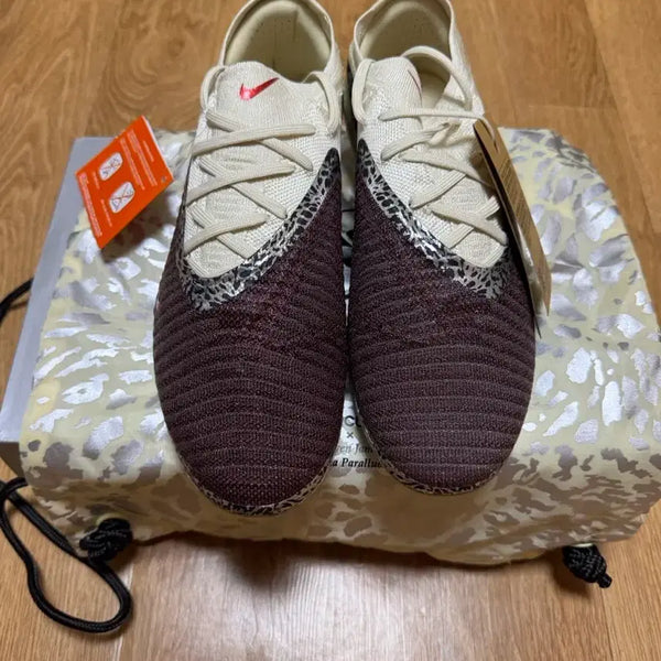 [BUNJANG] Nike Phantom 6 Low Elite FG NU FG Football Boots / 팬텀 6 로우 엘리트 fg nu3 / 제품코드: lo 8444 661