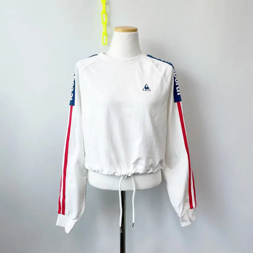 [BUNJANG] Le Coq Sportif Women's Cropped Sweatshirt 85S / 르꼬끄 여성크롭맨투맨 85S