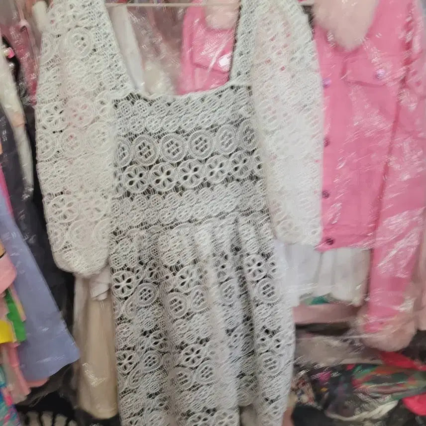 [BUNJANG] White Lace Midi Dress / 화이트 레이스 원피스 수입